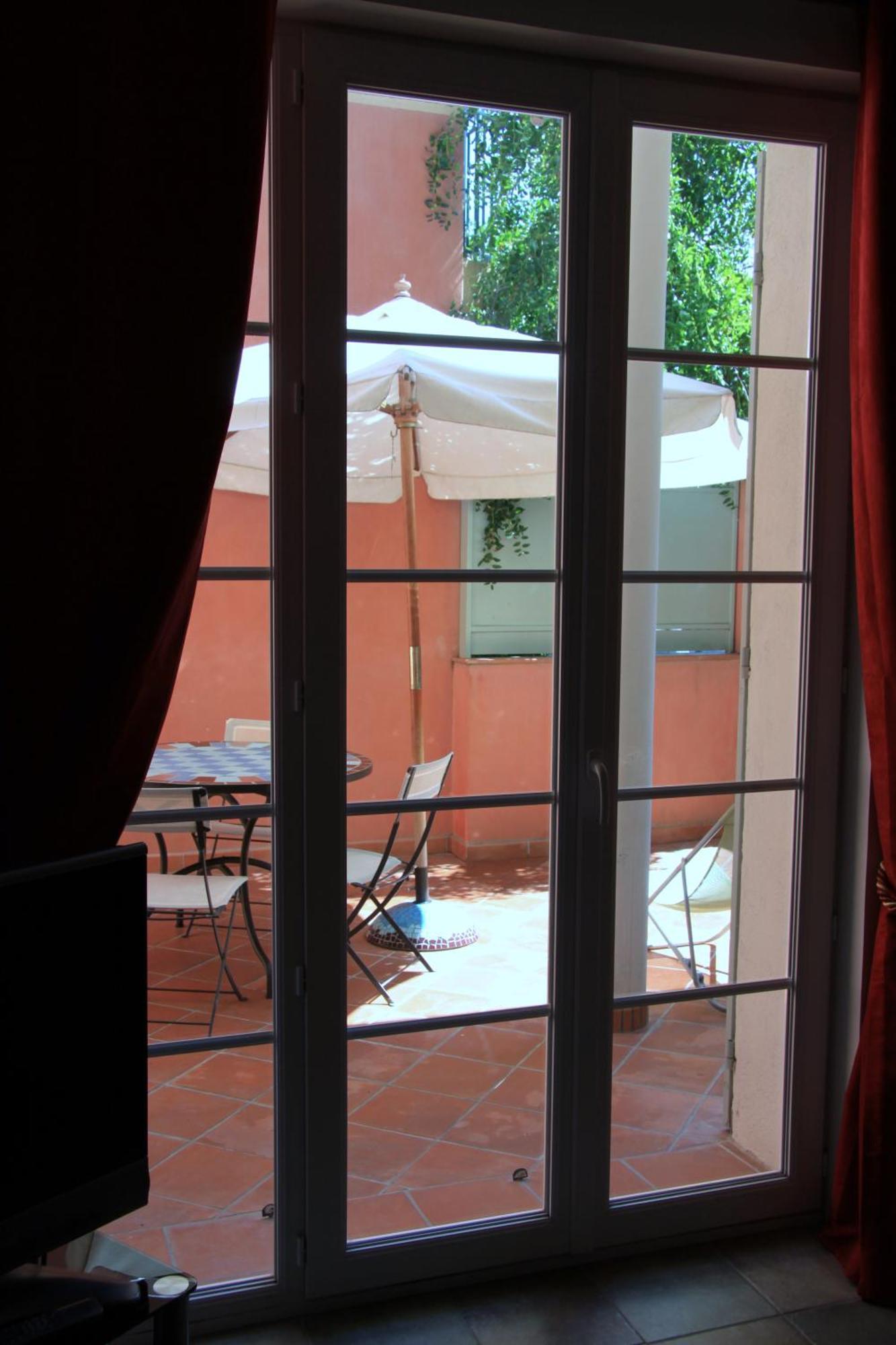 Appartement Avec Patio Et Garage Centre Ville Et Plage Sanary-sur-Mer Esterno foto