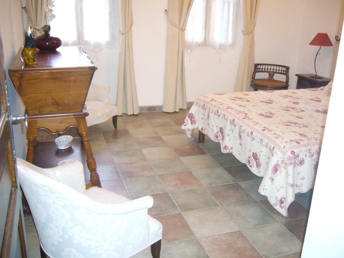 Appartement Avec Patio Et Garage Centre Ville Et Plage Sanary-sur-Mer Esterno foto