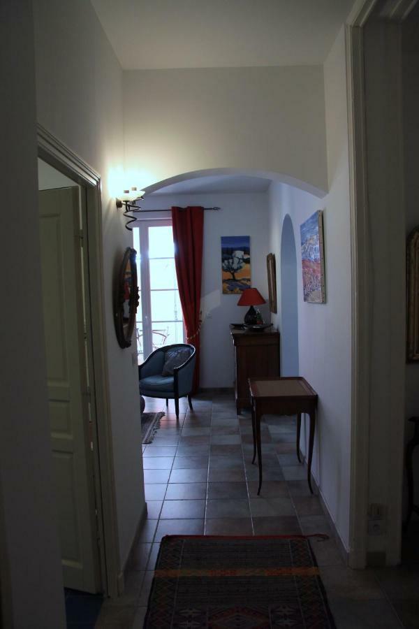 Appartement Avec Patio Et Garage Centre Ville Et Plage Sanary-sur-Mer Esterno foto