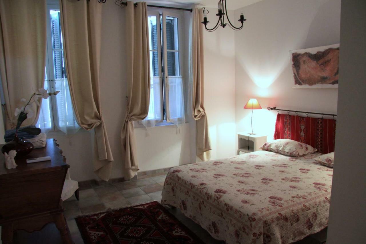 Appartement Avec Patio Et Garage Centre Ville Et Plage Sanary-sur-Mer Esterno foto