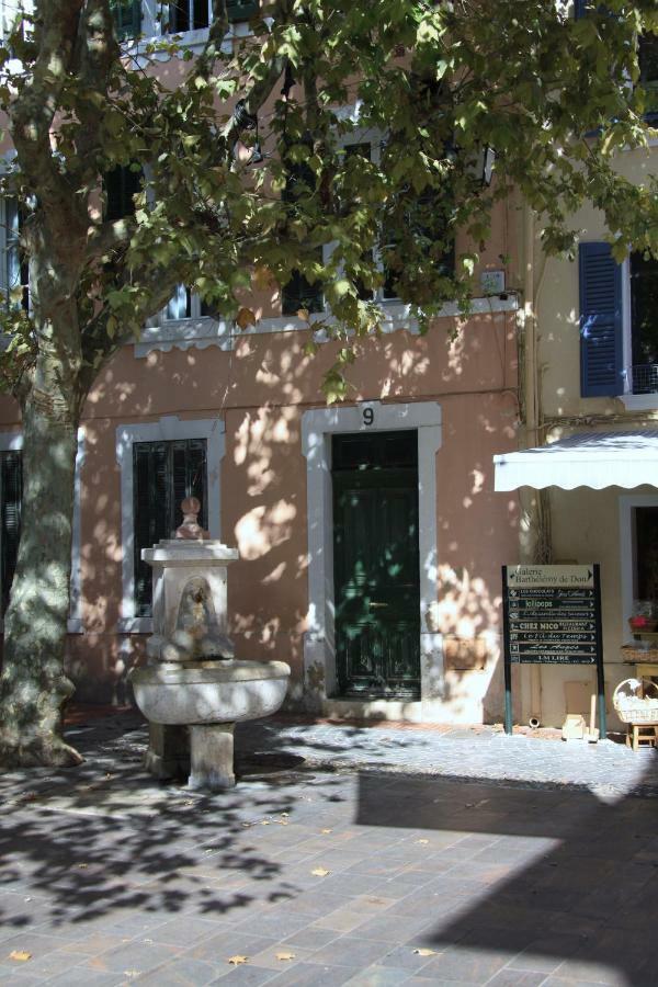 Appartement Avec Patio Et Garage Centre Ville Et Plage Sanary-sur-Mer Esterno foto